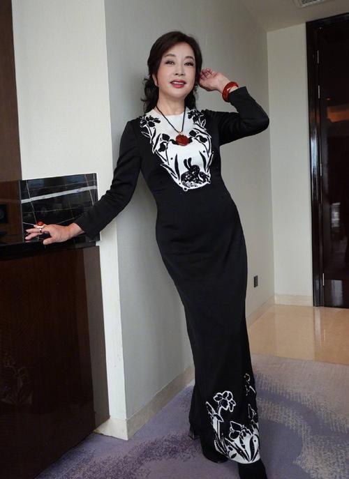 出轨聊天_出轨聊天记录算证据吗_妻子微信聊天出轨截图